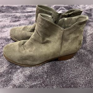 Brown suede ankle booties